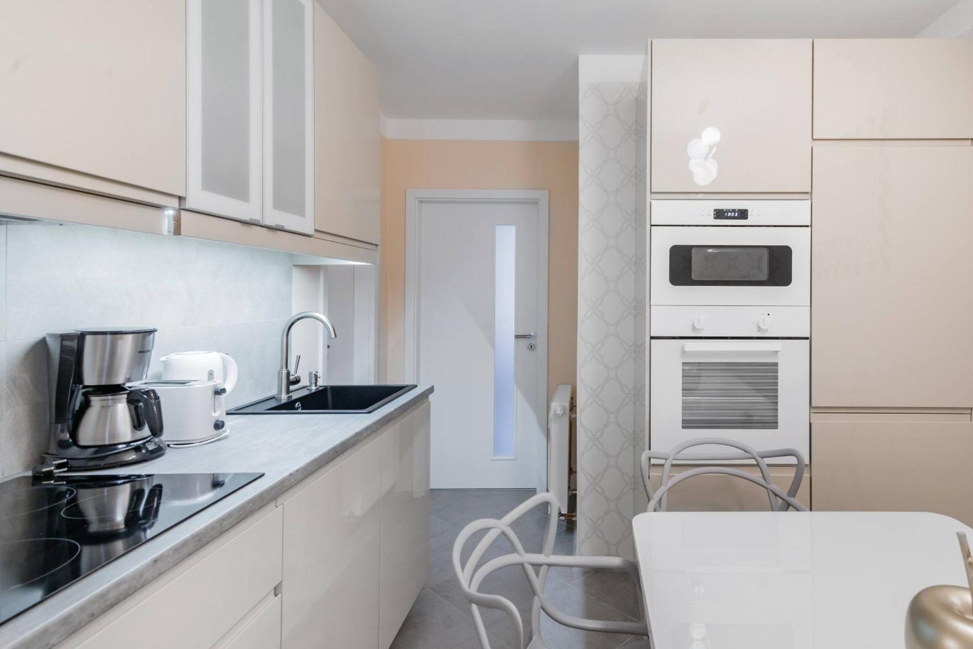 Pastel Art Deco 3Bdr Ruterra Apt ปราก ภายนอก รูปภาพ